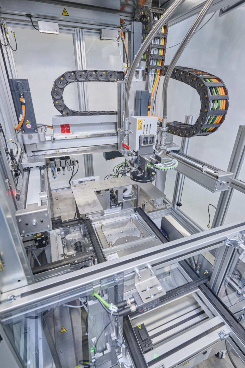 Innenansicht Inverter Stack Montageanlage