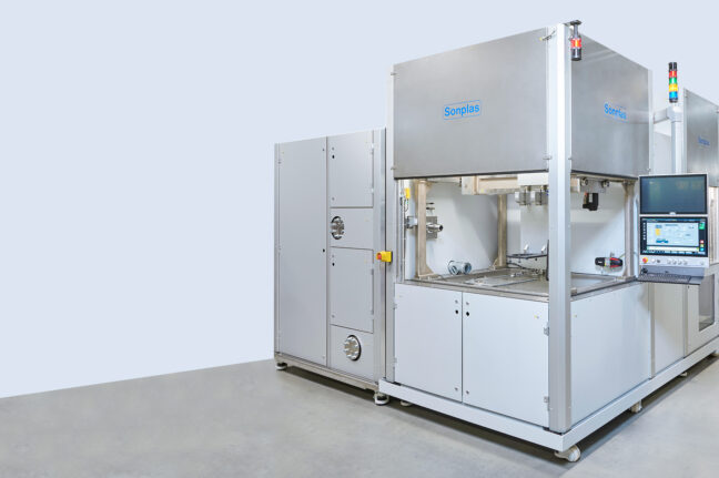 Seitliche Sicht auf Kraftstoffkomponenten Prüfstand